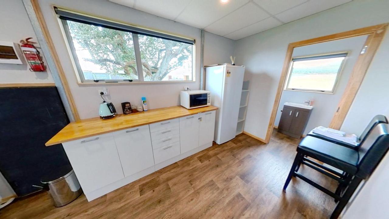 Full Holiday Home To Yourself, Up To 21 Guests Atiamuri 外观 照片