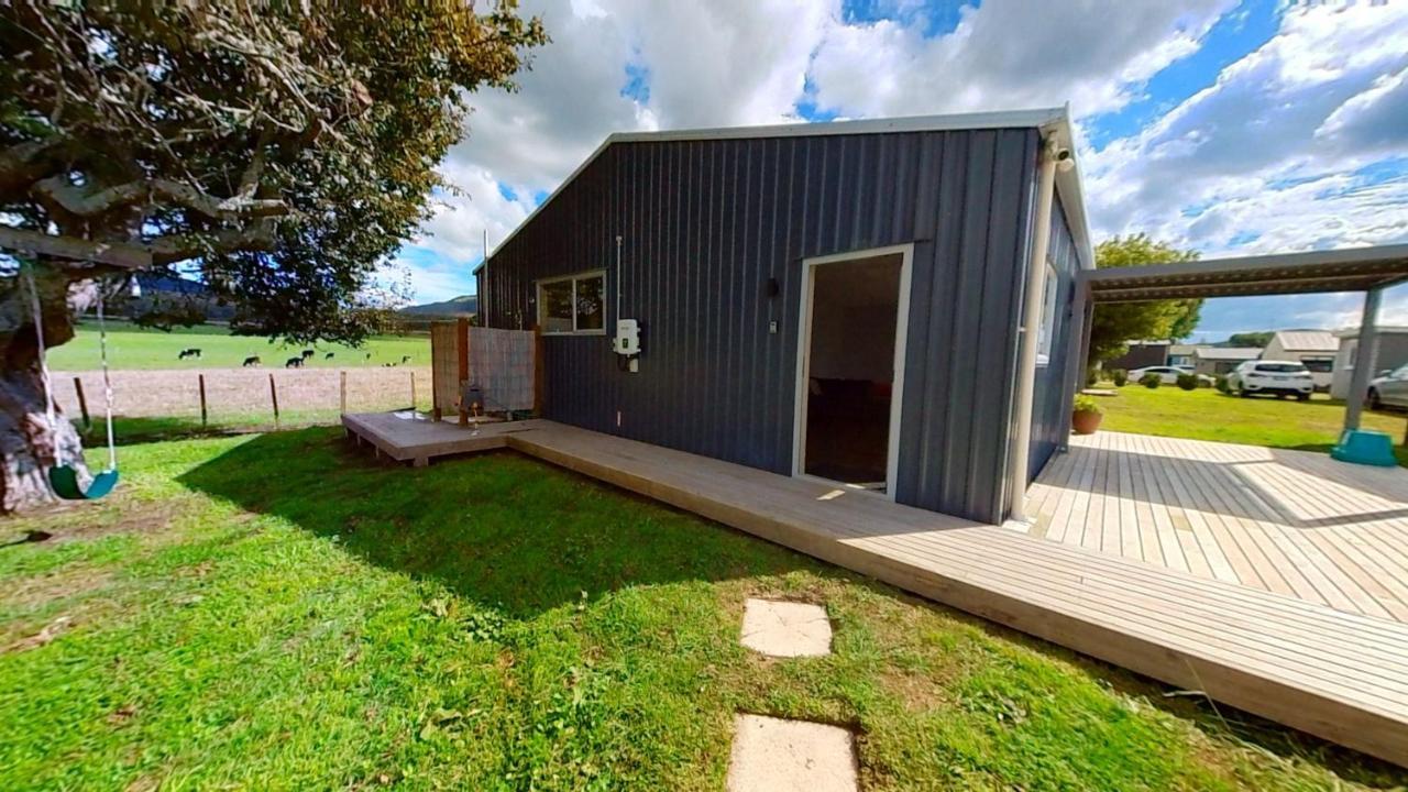 Full Holiday Home To Yourself, Up To 21 Guests Atiamuri 外观 照片