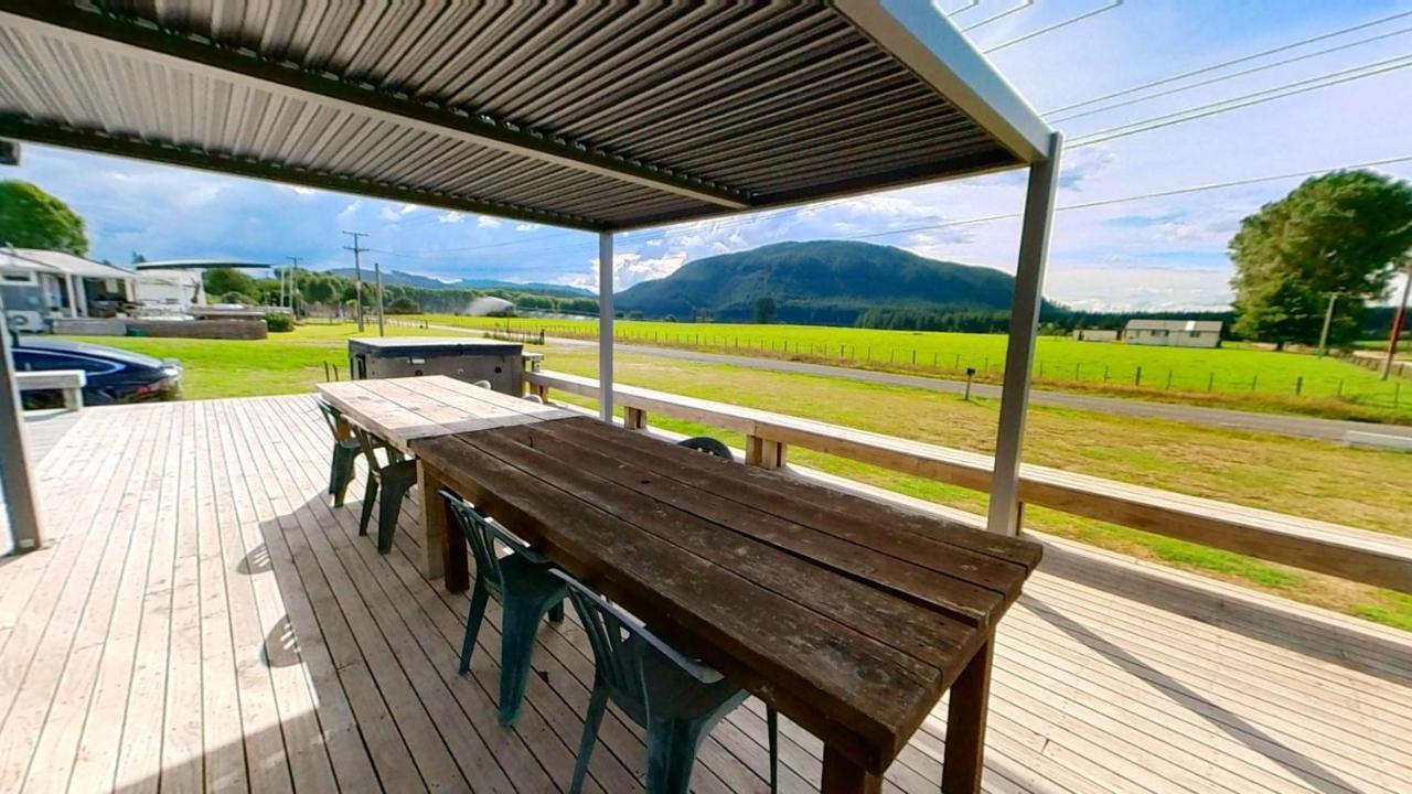 Full Holiday Home To Yourself, Up To 21 Guests Atiamuri 外观 照片